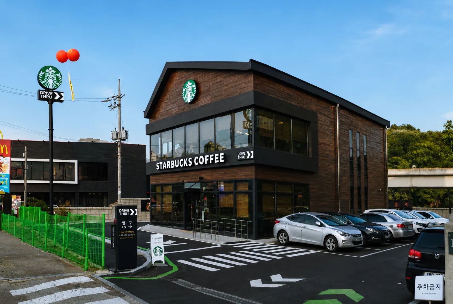 Starbucks DT Yongin Dongbaek